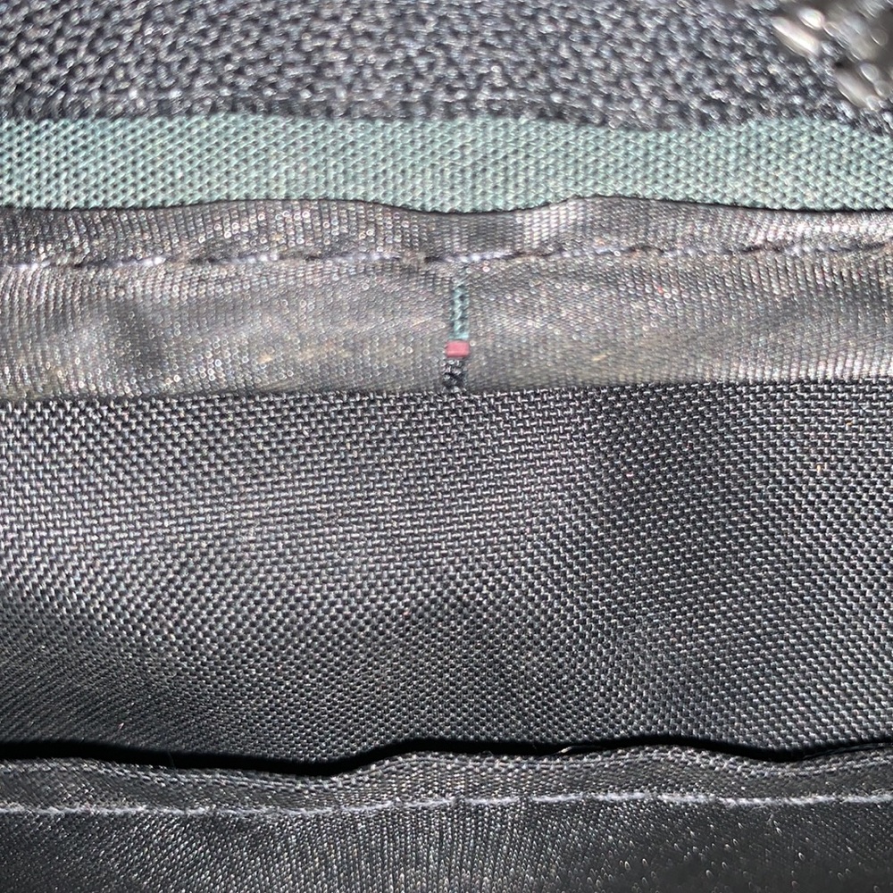 Chemise Lacoste Toiletry Bag - Picture 8 of 8